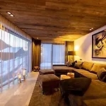 Luva - K Aparthotel 4*