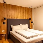 Luva - K Aparthotel 4*