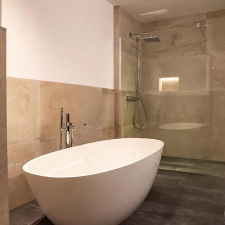 Luva - K Apart-hotel 4*